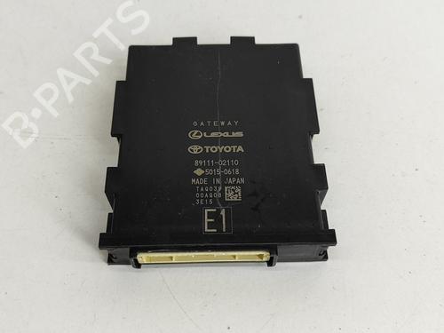 Used Electronic module TOYOTA COROLLA Estate (_E21_) 1.8 Hybrid (ZWE211) (98 hp) 28550045