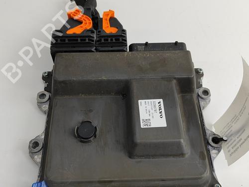 Used Engine control unit (ECU) VOLVO XC40 (536) B3 Mild-Hybrid (163 hp) 28557567