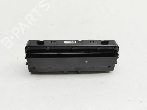 Used Electronic module Electronic module AUDI Q5 (GUB) 2.0 TDI quattro (204 hp) 33732177 33732177