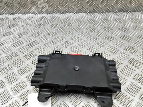 fuse-box-man-tge-van-2017-33386814 main image