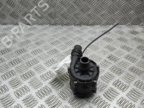 Used Auxiliary water pump Auxiliary water pump BMW 8 Coupe (G15, F92) 840 i (333 hp) 37698598 37698598