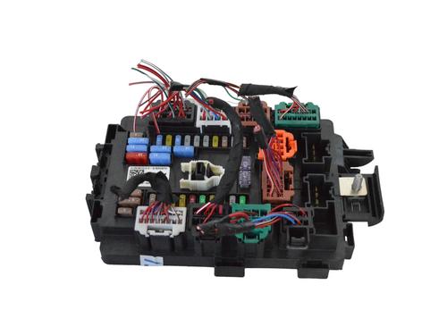 Used Fuse box Fuse box TESLA MODEL X (5YJX) P100D AWD (772 hp) 30894566 30894566