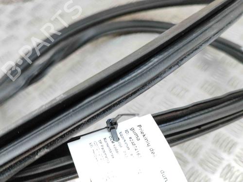 Rubber door seal AUDI A3 Sportback (8VA, 8VF) 1.5 TFSI | BP18165213C142