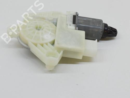 Used Left front window motor Left front window motor BMW 7 (G11, G12) 740 d, Ld xDrive (320 hp) 6770424 6770424