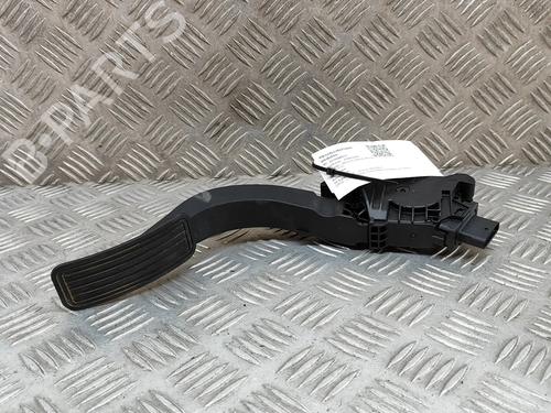 Used Pedal Pedal TESLA MODEL Y (5YJY) EV Performance All-wheel Drive (534 hp) 33360435 33360435