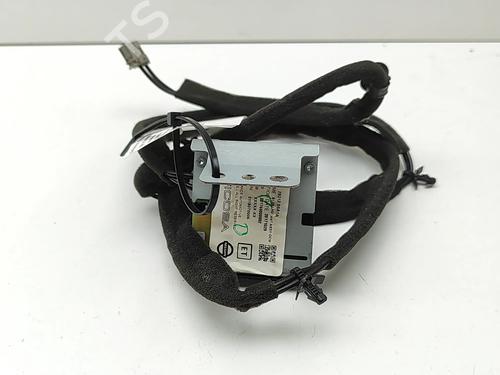 antennabase-nissan-leaf-ze1-2017-32345132 main image