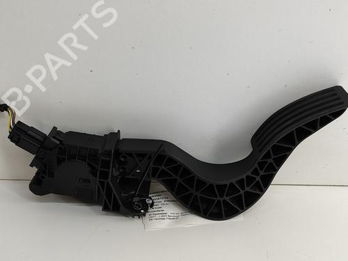 Used Pedal VOLVO XC40 (536) B3 Mild-Hybrid (163 hp) 28557576