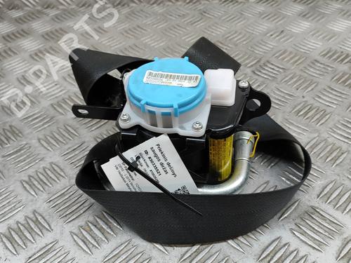 Used Front right seatbelt TOYOTA YARIS (_P13_) 1.3 (NSP130_, NSP130) (95 hp) 26022670