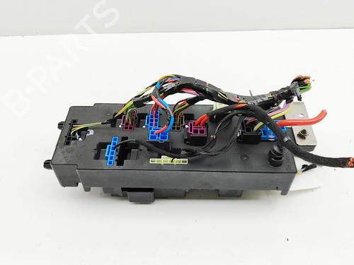 Used Fuse box LAND ROVER DISCOVERY V (L462) 3.0 Td6 4x4 (258 hp) 30130880