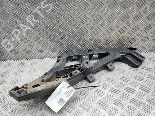 rear-bumper-bracket-jaguar-xe-x760-2015-36564979 main image