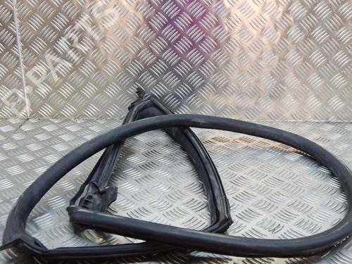 Gummiliste TESLA MODEL S (5YJS) P85 | BP14617980C142 