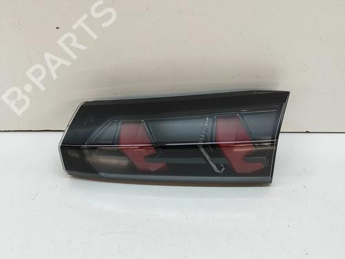 Used Right tailgate light Right tailgate light PEUGEOT 2008 II (UD_, US_, UY_, UJ_, UR_, UC_) e-2008 (UKZKXZ) (136 hp) 29042461 29042461