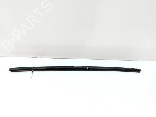 Used Door moulding trim PORSCHE TAYCAN Cross Turismo (Y1B) 4S Performance Battery Plus (Y1BDB1) (571 hp) 27770748
