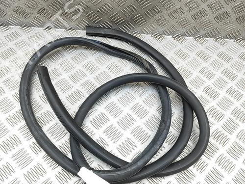 rubber-door-seal-lexus-gs-_l1_-2011-33400282 main image