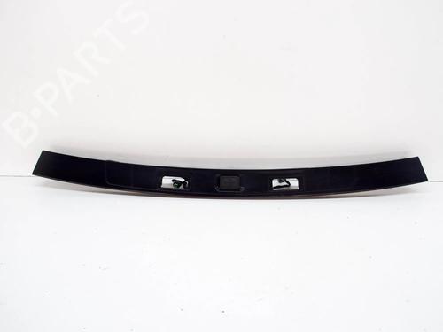 Used Tailgate trim LAND ROVER DISCOVERY SPORT (L550) 2.0 D 4x4 (180 hp) 14638002