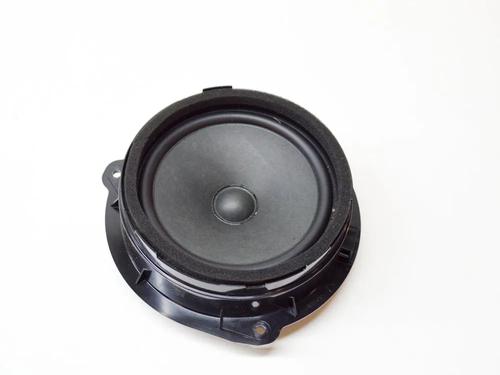 speaker-audi-a3-limousine-8vs-8vm-2013-2014-2015-2016-2017-2018-2019-2020-2021-27753598 main image