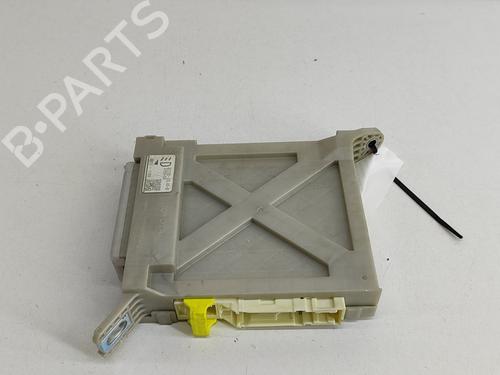 Used Fuse box LEXUS GS (_L1_) 300h (AWL10_, AWL10R) (223 hp) 19743518