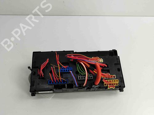 Used Fuse box BMW 6 Convertible (F12) 650 i xDrive (449 hp) 24820449
