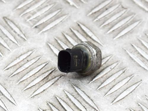 Used Electronic sensor BMW X3 (F25) xDrive 20 d (184 hp) 14647535