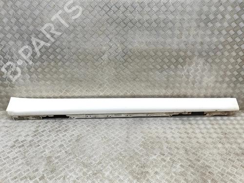 right-sideskirt-bmw-3-f30-f80-2011-2012-2013-2014-2015-2016-2017-2018-29227022 main image