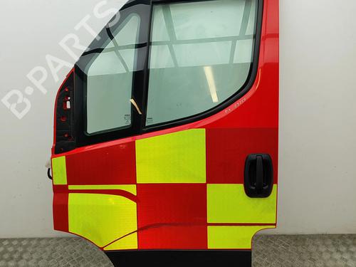 Porta frente esquerda Porta frente esquerda IVECO DAILY VI Platform/Chassis 33S16, 35S16, 35C16, 40C16, 42S16, 50C16 (156 hp) 36044803 36044803