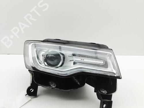 Used Right headlight JEEP GRAND CHEROKEE IV (WK, WK2) 3.0 CRD V6 4x4 (250 hp) 29829985