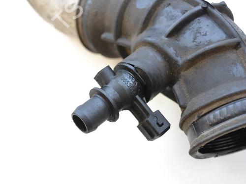 Intercooler pipe VOLVO V70 II (285) D5 | BP30268677M127 - Image 4