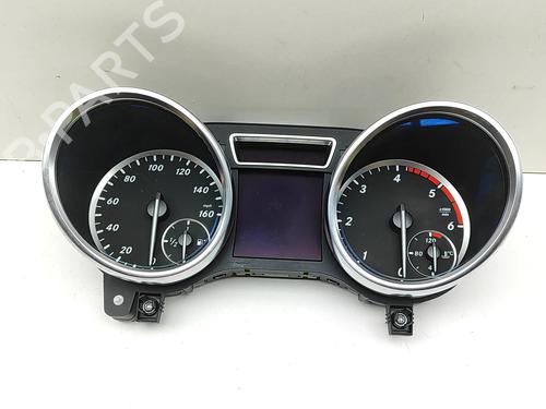 Used Instrument cluster Instrument cluster MERCEDES-BENZ M-CLASS (W166) ML 350 BlueTEC 4-matic (166.024, 166.023) (258 hp) 33382589 33382589