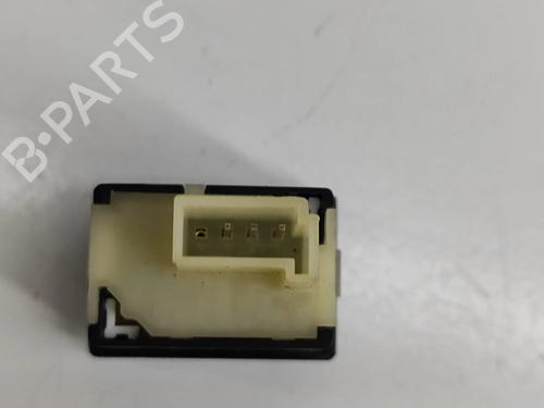 Switch BMW 6 Convertible (F12) 650 i xDrive | BP24820489I30