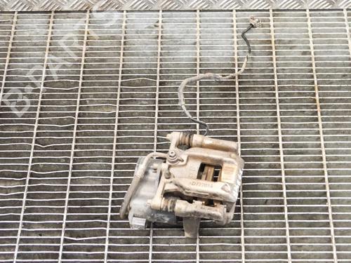 Used Left rear brake caliper PEUGEOT 3008 II SUV (MC_, MR_, MJ_, M4_) 1.2 THP/ PureTech 130 (MRHNSM, MRHNSU, MRHNSJ, MRHNYW,... (131 hp) 14616304