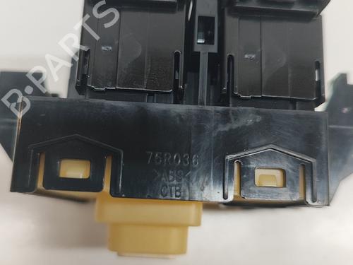 Switch TOYOTA bZ4X (_EAM1_) EV (YEAM15) | BP28560776I30