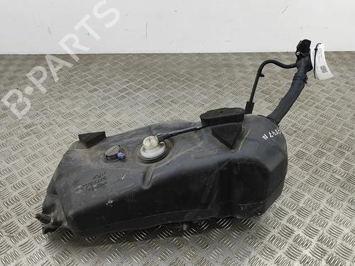 AdBlue-tank JAGUAR XE (X760) 2.0 D (180 hp) 20232328