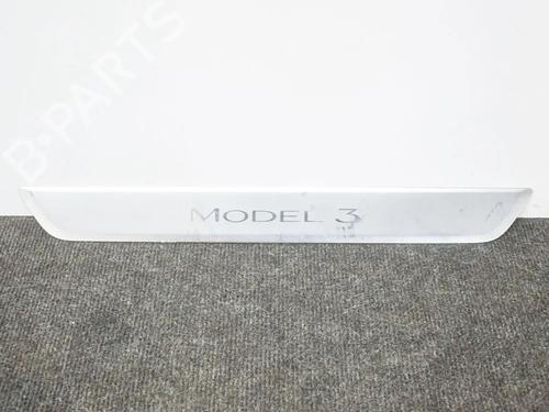 Trinnbrett TESLA MODEL 3 (5YJ3) EV (283 hp) 27748341