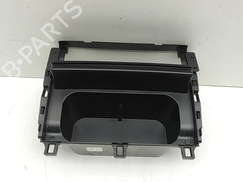 Kopholder/Genstandsholder Kopholder/Genstandsholder LEXUS GS (_L1_) 300h (AWL10_, AWL10R) (223 hp) 33400391 33400391