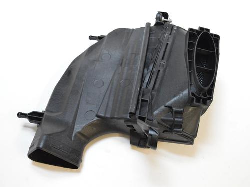 Used Air filter box MERCEDES-BENZ E-CLASS (W212) E 350 CDI (212.023) (265 hp) 9869643