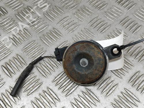 Used Horn TOYOTA HILUX VII Pickup (_N1_, _N2_, _N3_) 2.5 D 4WD (KUN25) (102 hp) 24141951