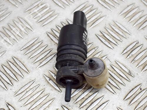 Used Washer pump AUDI A3 Sportback (8VA, 8VF) 1.4 TFSI e-tron (150 hp) 15681123