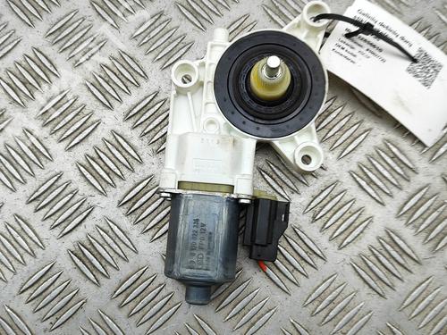 Right rear window motor CHRYSLER GRAND VOYAGER V (RT) 2.8 CRD | BP30108508E22
