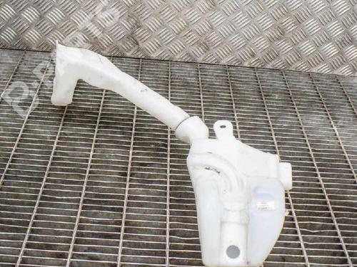 Used Windscreen washer tank Windscreen washer tank PEUGEOT 208 I (CA_, CC_) 1.2 VTI 82 (82 hp) 6758856 6758856