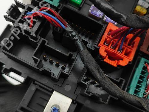 Fuse box TESLA MODEL X (5YJX) P100D AWD | BP33661770E1  - Image 5