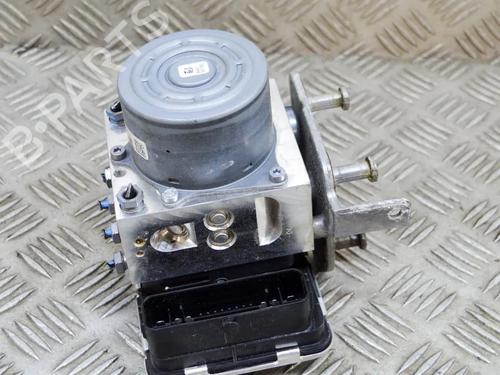 Used ABS pump ABS pump MERCEDES-BENZ C-CLASS (W205) C 350 e (205.047) (279 hp) 13748757 13748757