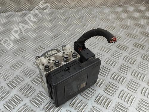 Used ABS pump SKODA SUPERB III Estate (3V5) 2.0 TDI (150 hp) 28566630