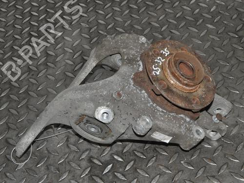 Used Right rear steering knuckle Right rear steering knuckle LAND ROVER RANGE ROVER IV (L405) 4.4 SDV8 4x4 (340 hp) 33343901 33343901