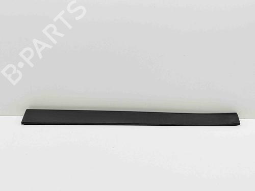 Used Door moulding trim BMW X1 (F48) sDrive 18 d (150 hp) 29730985