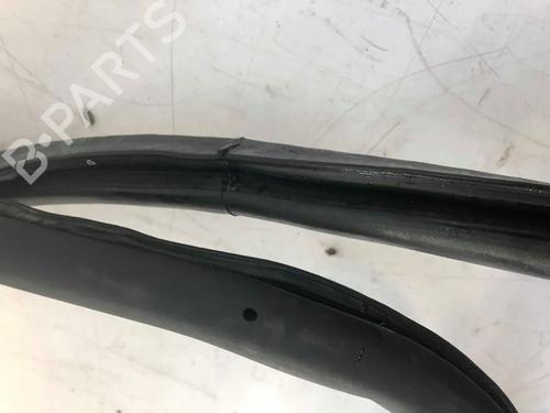 Rubber door seal VW TOURAN (1T3) 1.6 TDI | BP14665487C142