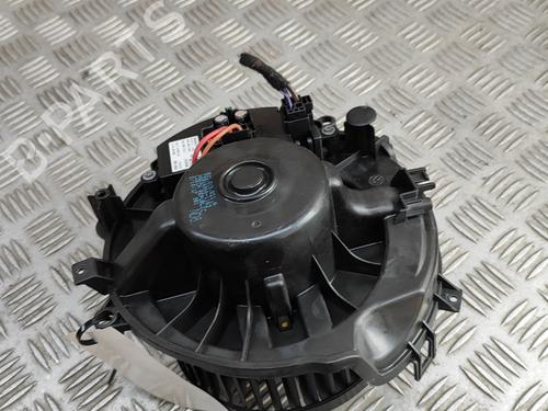 Heater blower motor SKODA SUPERB III Estate (3V5) 2.0 TDI 5Q2819021A|5Q0907521E|F011500108