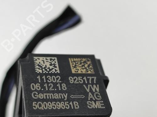 Electronic sensor SKODA SUPERB III Estate (3V5) 2.0 TDI | BP26281233M84 