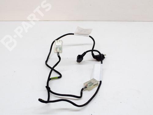 Elektronisk modul TESLA MODEL S (5YJS) 75 | BP8895285M83 