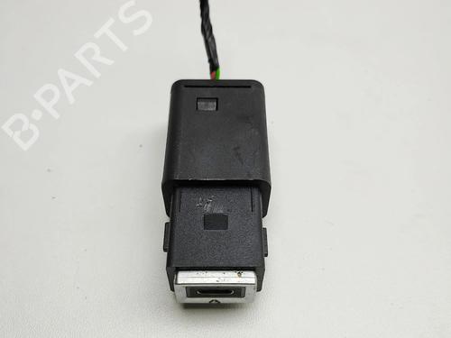 Module électronique Module électronique PEUGEOT 208 II (UB_, UP_, UW_, UJ_) e-208 (136 hp) 36458258 36458258