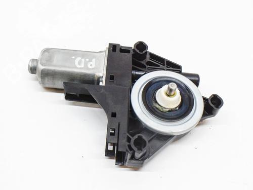 Used Right front window motor VOLVO XC90 II (256) D5 AWD (224 hp) 6768753